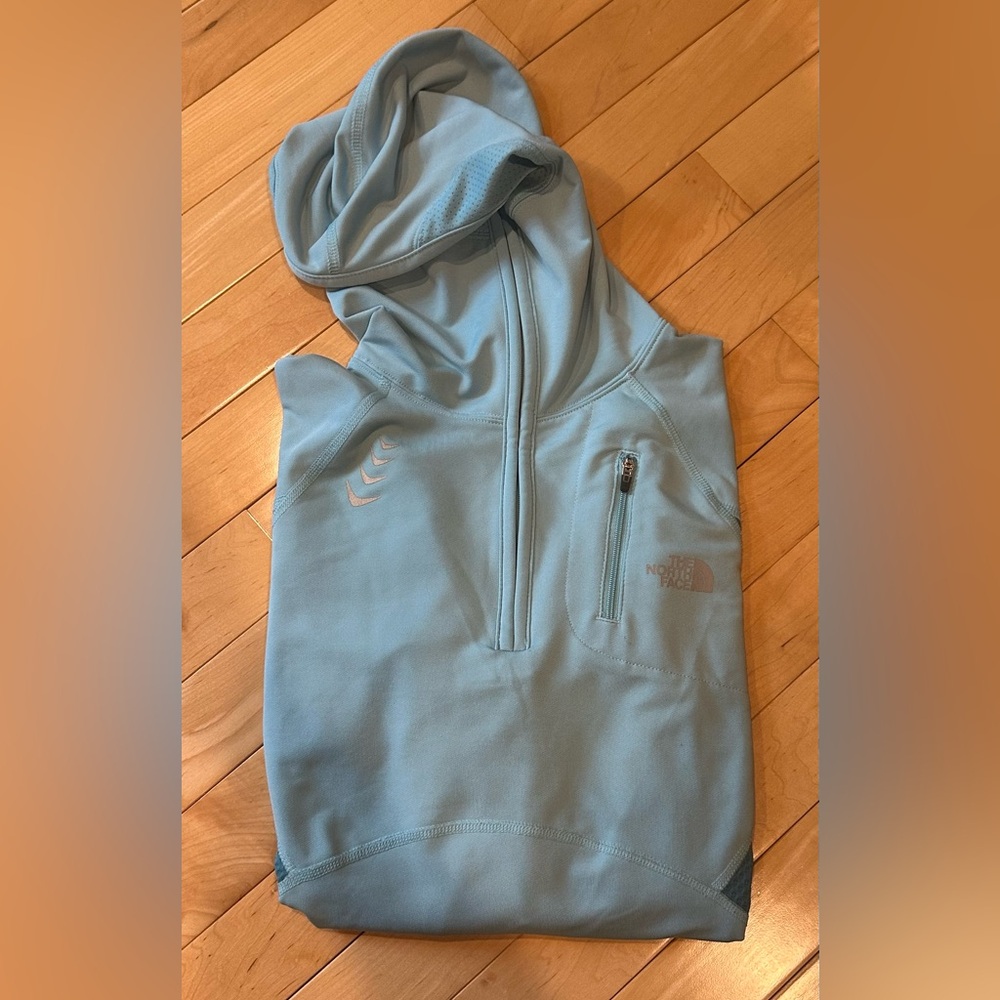 The North Face light blue zippered fitted long sleeve hoodie